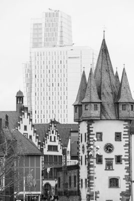 The World’s Oldest Christmas Market - Winter in Frankfurt Photography Tour 1